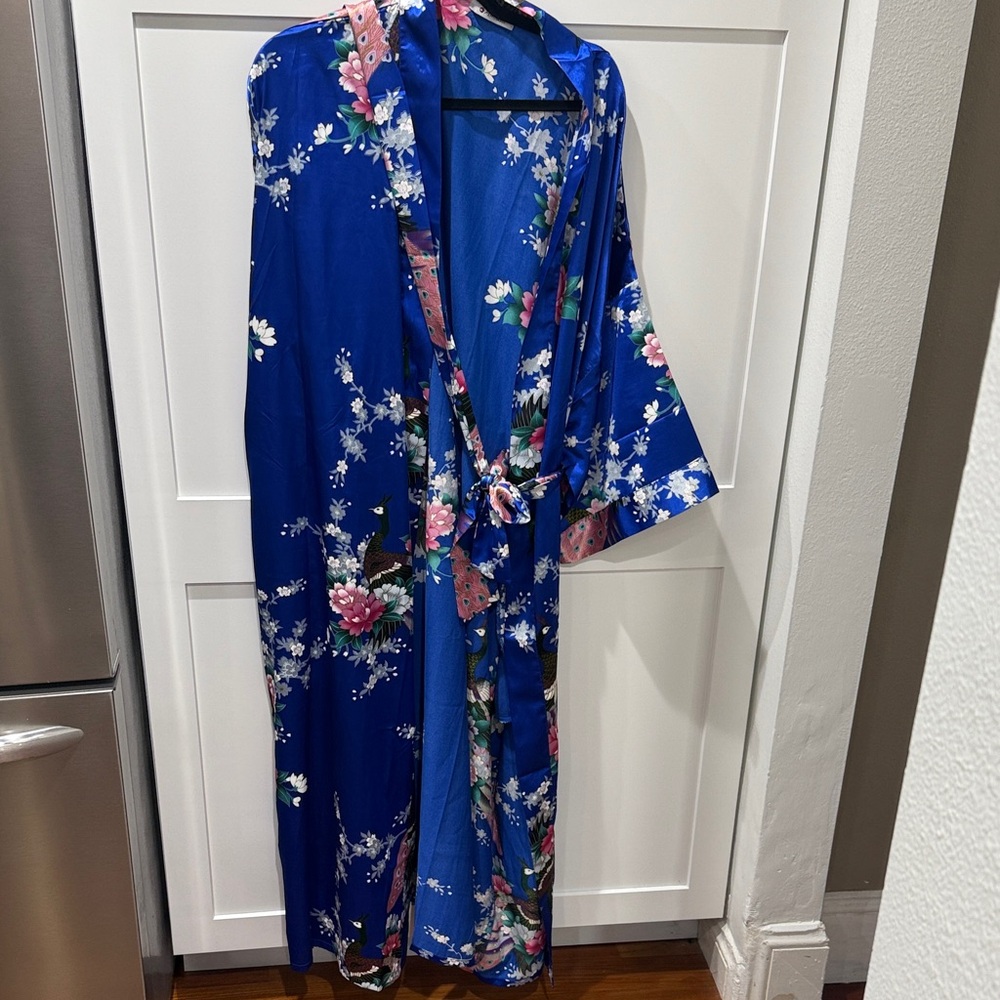 Floral Blue Kimono Robe 4x